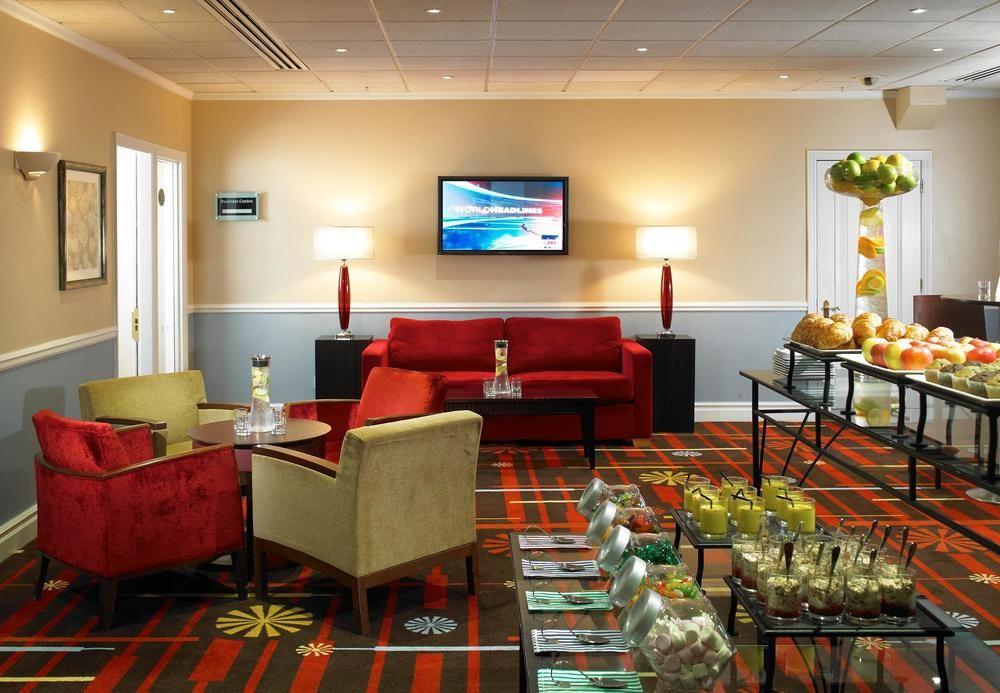 Delta Hotels By Marriott Huntingdon Exterior photo