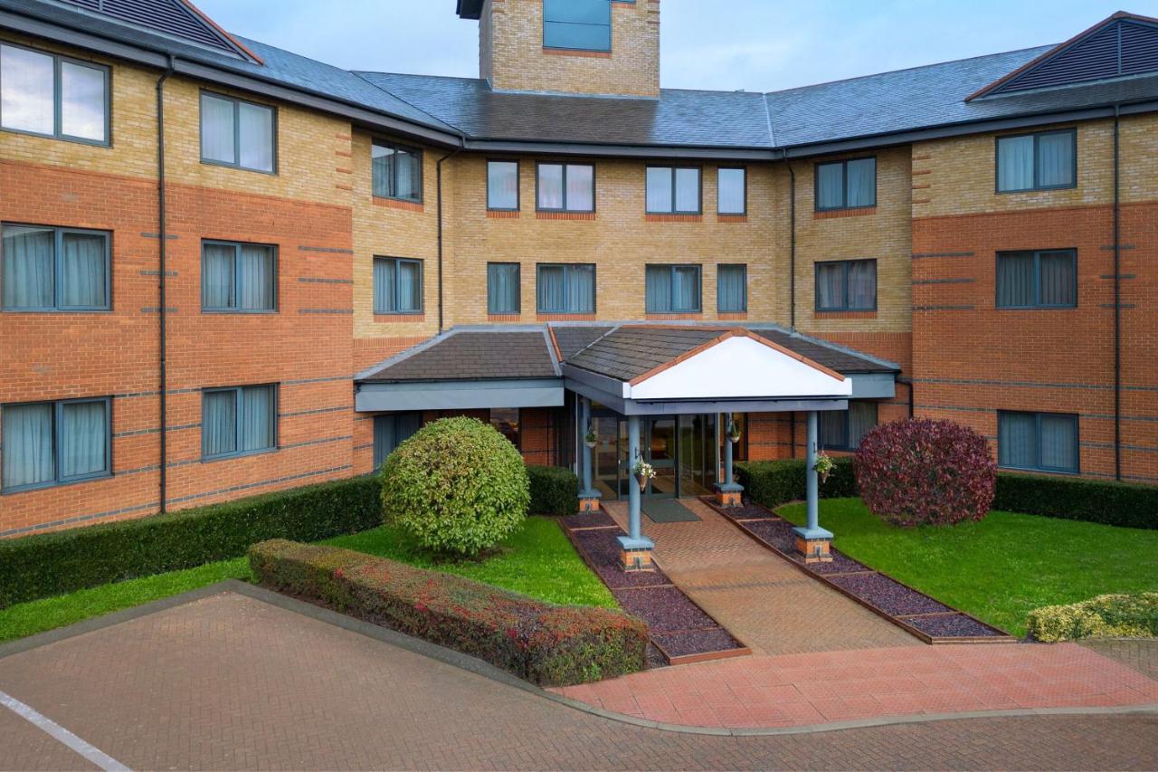 Delta Hotels By Marriott Huntingdon Exterior photo