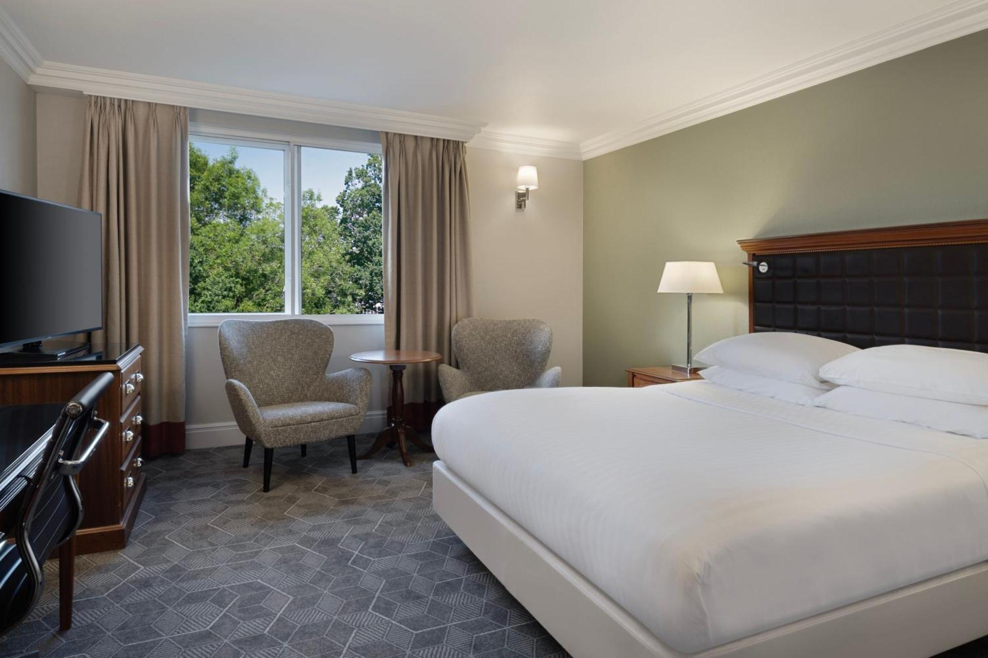 Delta Hotels By Marriott Huntingdon Exterior photo